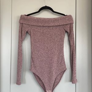 Off the Shoulder bodysuit - New w/o tags